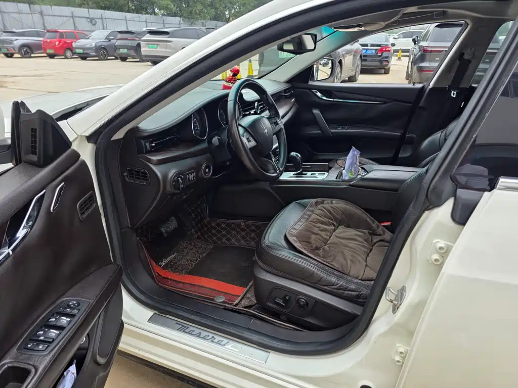 Maserati Quattroporte — миниатюра 2