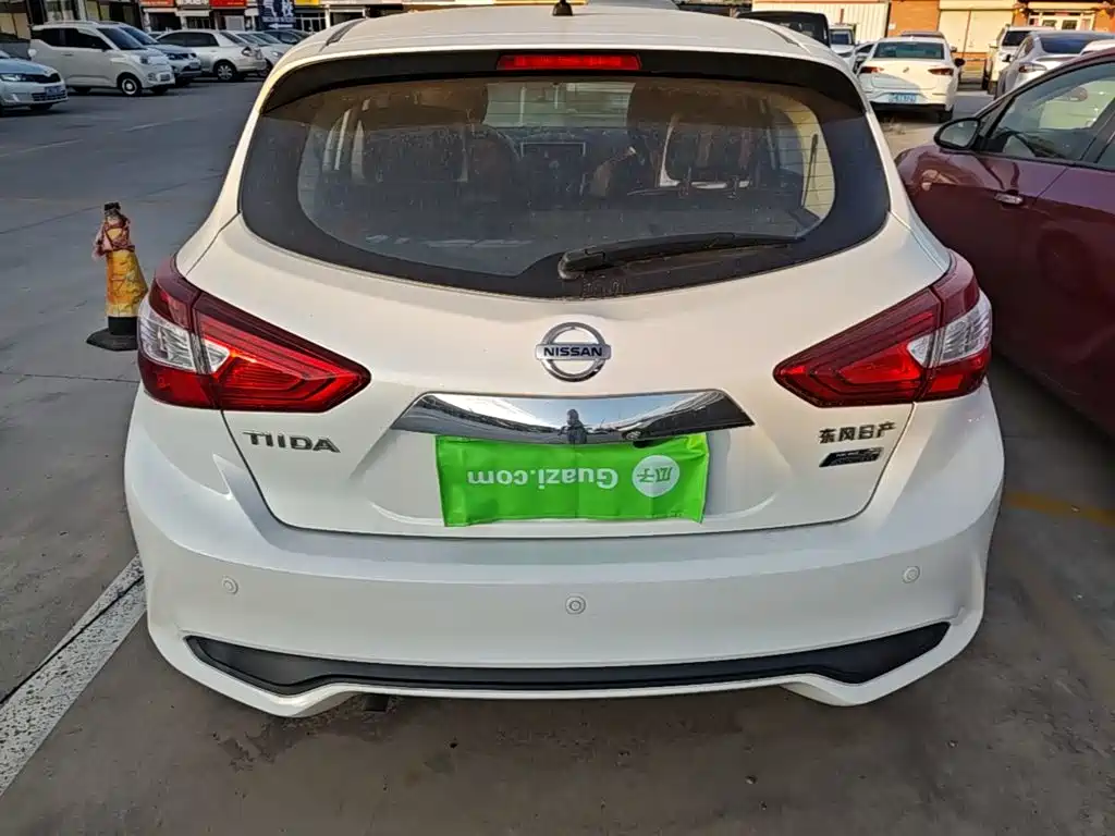 Nissan Tiida — миниатюра 6