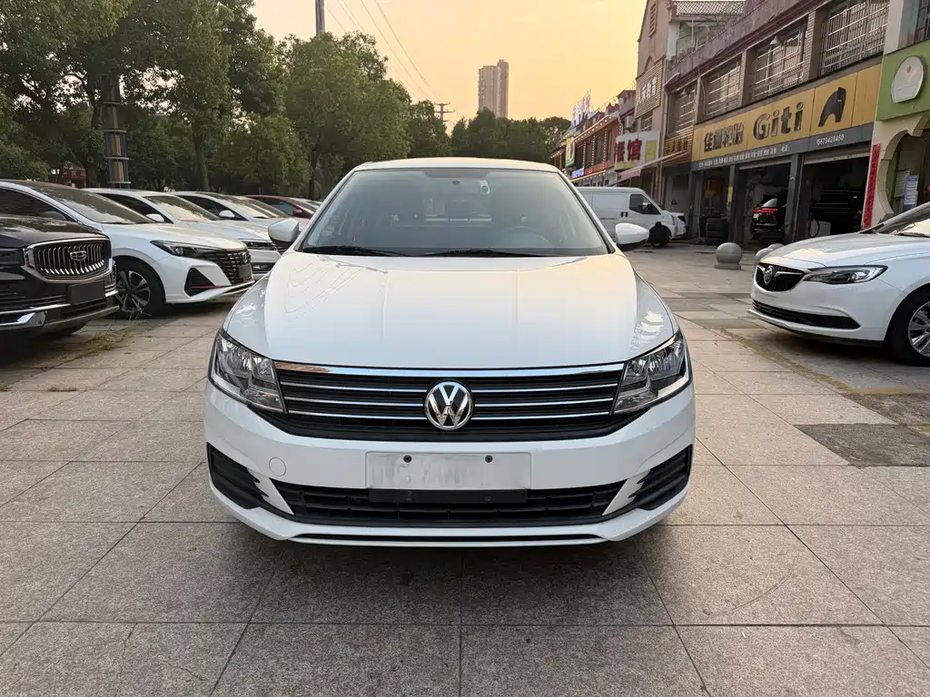 Volkswagen Lavida — миниатюра 2