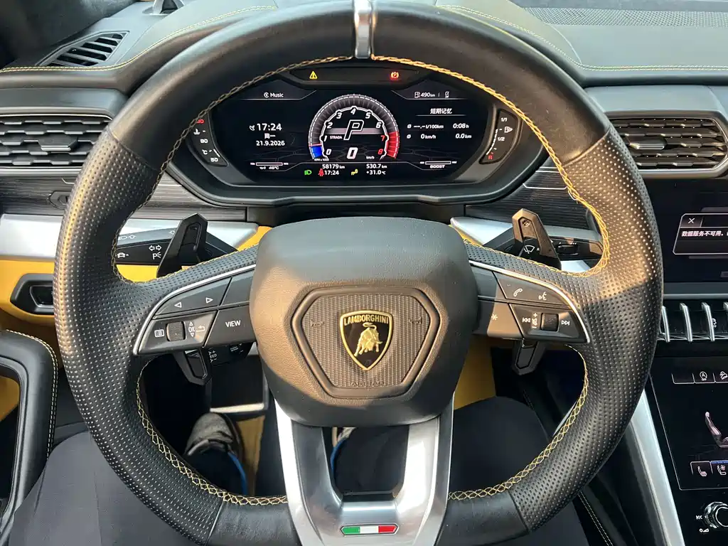Lamborghini Urus — миниатюра 16