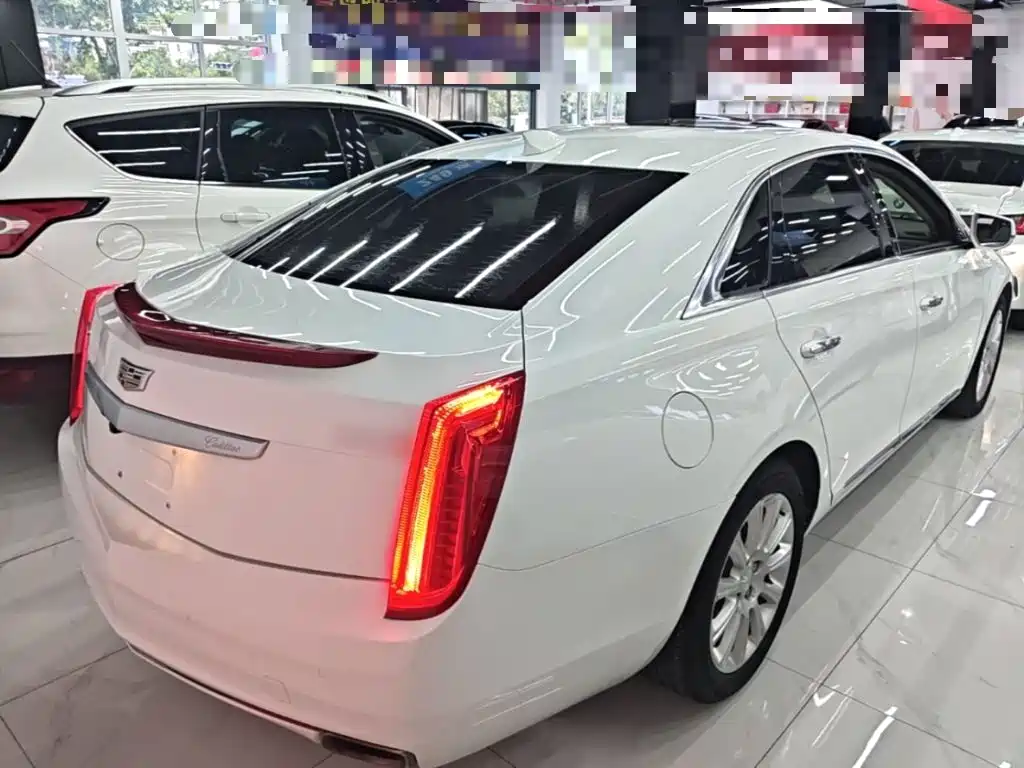 Cadillac XTS — миниатюра 7