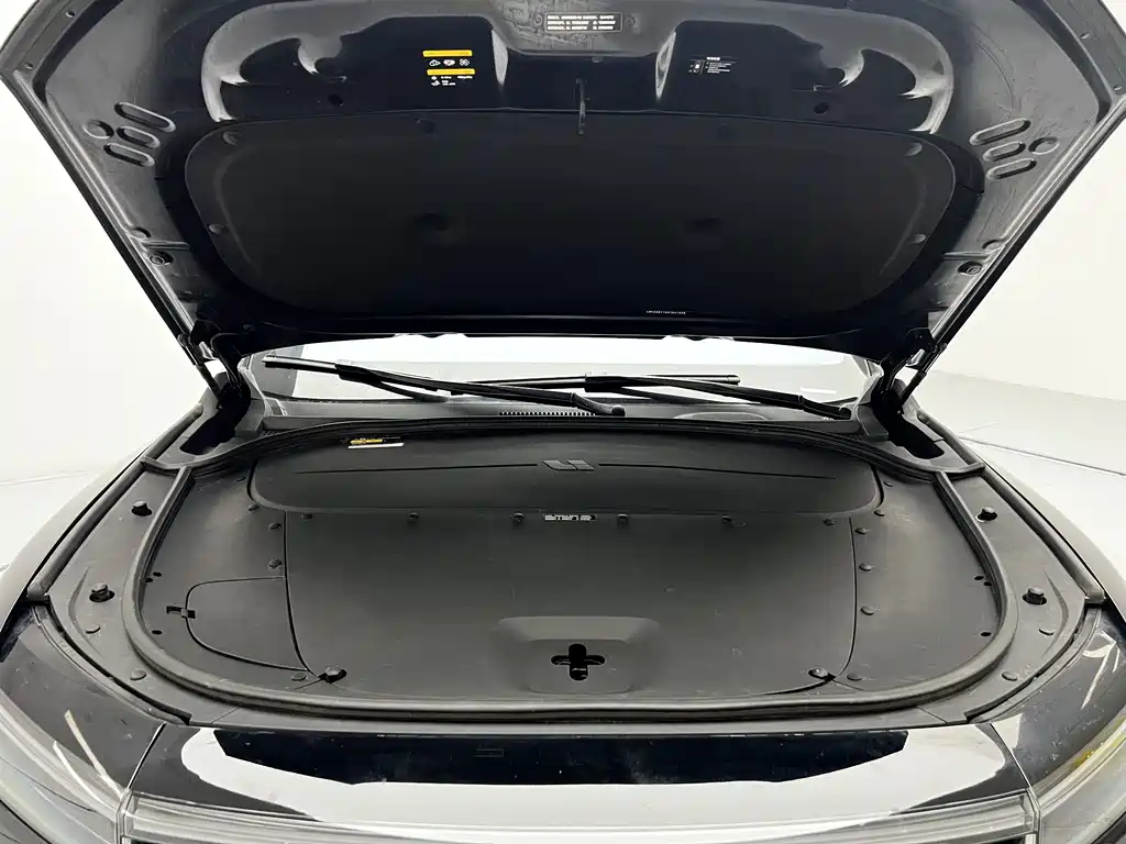 Li Auto Li ONE — миниатюра 9
