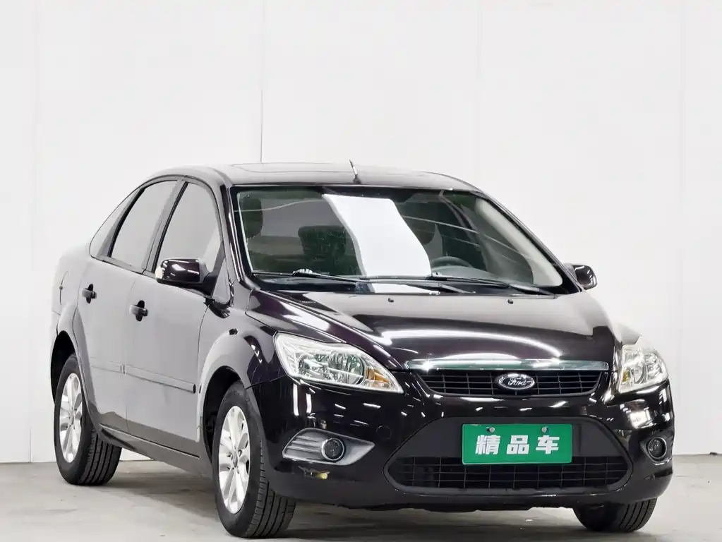 Ford Focus 2011 1.8L AT Fashion