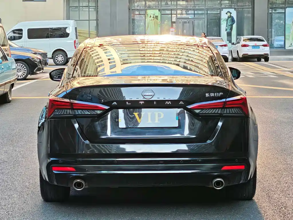 Nissan Teana — миниатюра 8