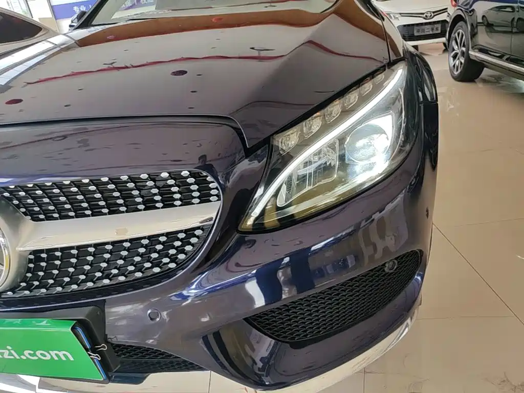 Mercedes-Benz C-Class — миниатюра 24