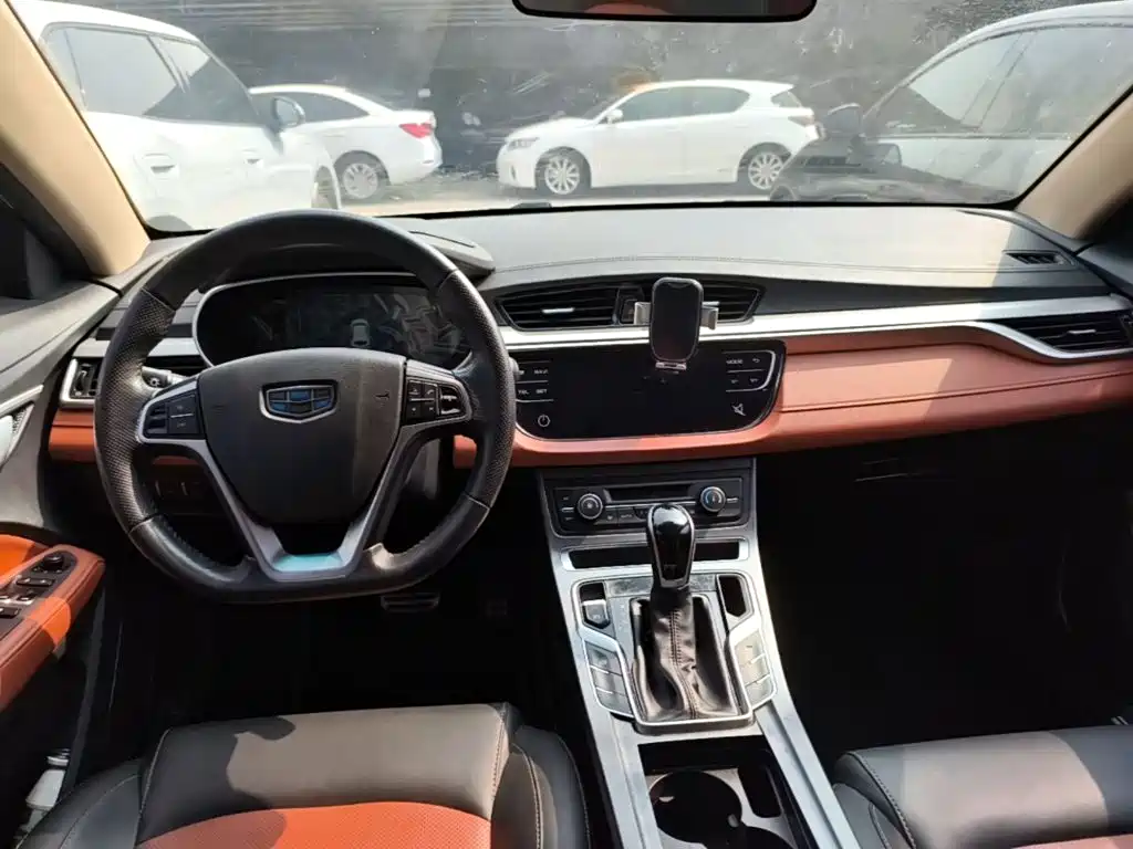 Geely Vision S1 — миниатюра 12