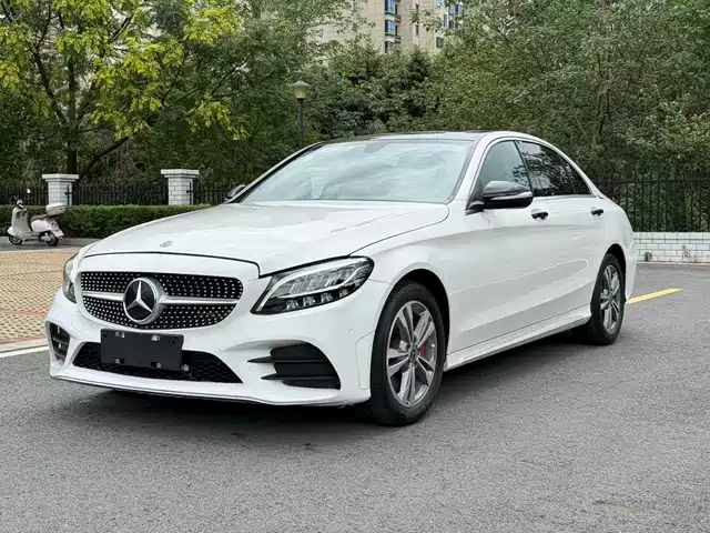 MERCEDES BENZ C CLASS