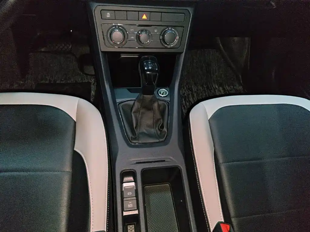 Volkswagen Tharu — миниатюра 14