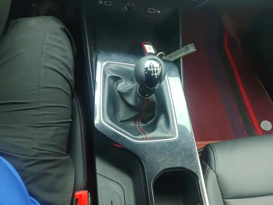 MG MG5 — миниатюра 16