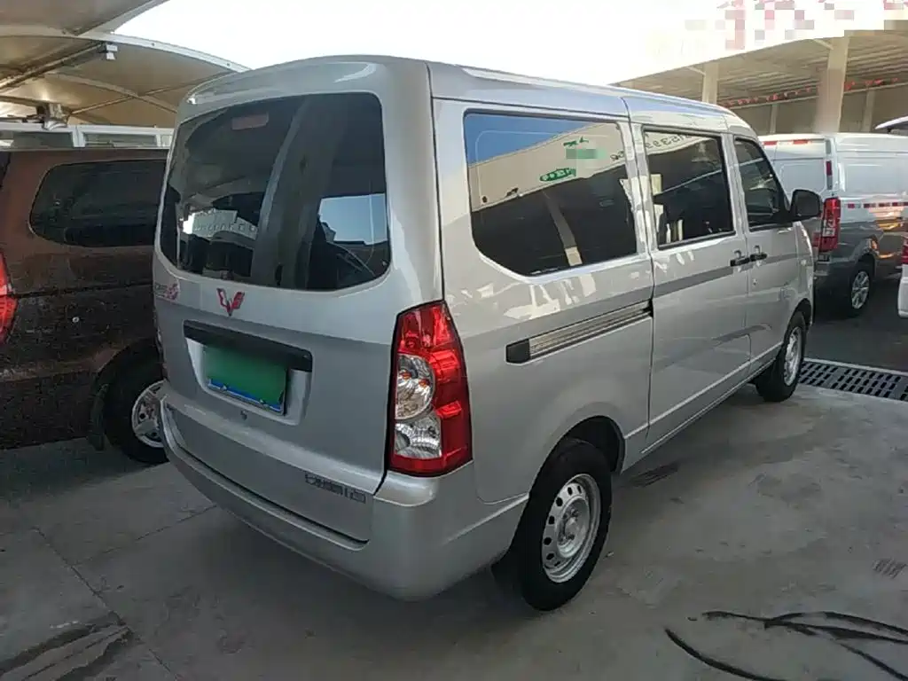 Wuling Rongguang S — миниатюра 7