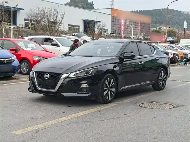 NISSAN TEANA 2021