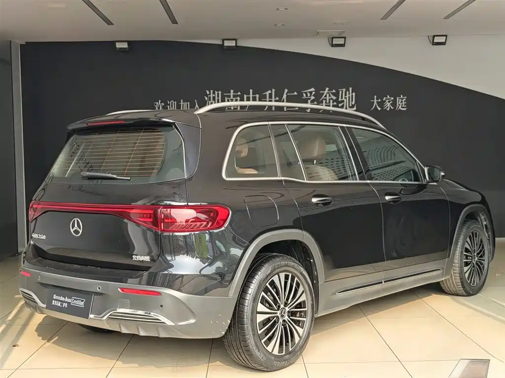 Mercedes-Benz EQB — миниатюра 4