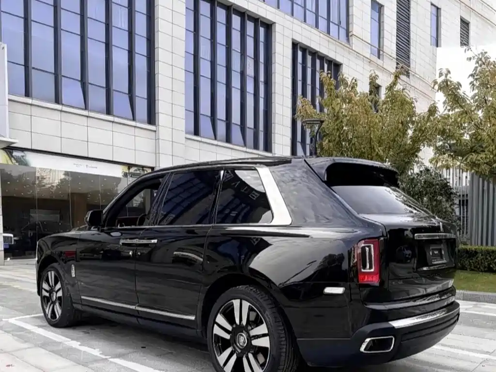 ROLLS-ROYCE CULLINAN
