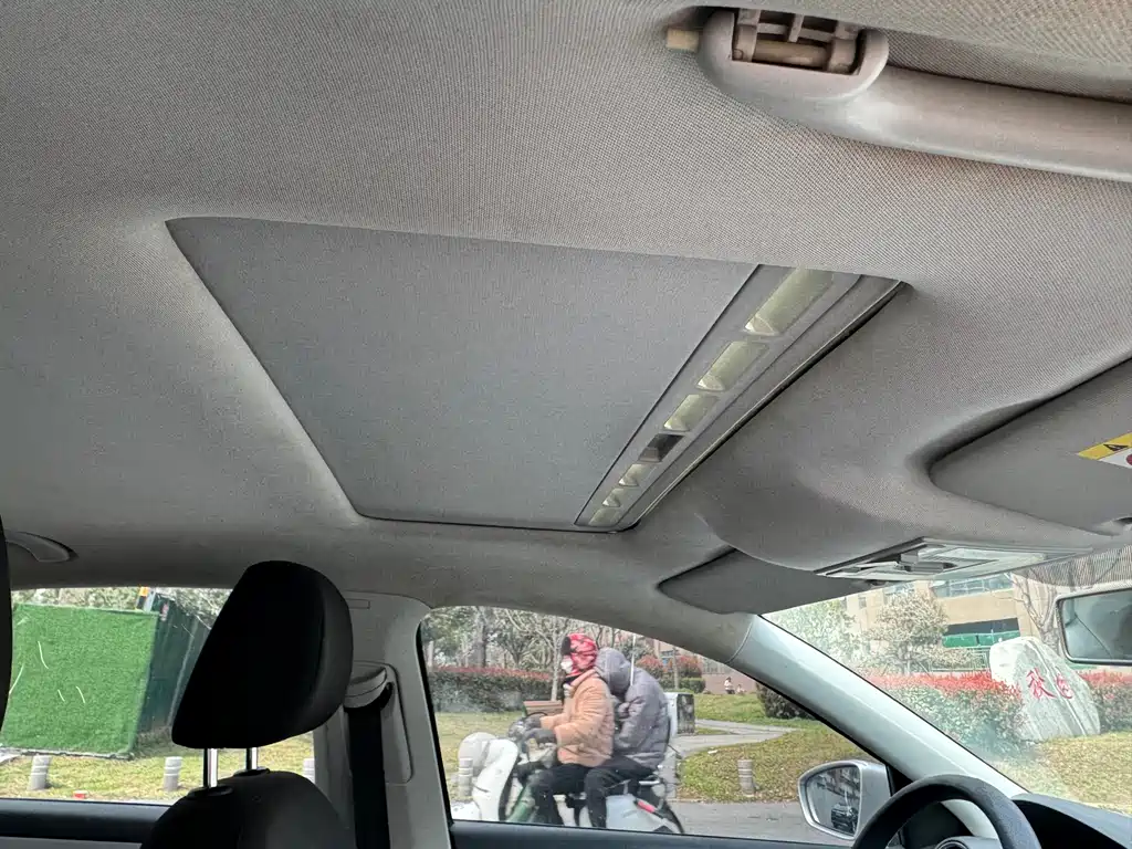 Volkswagen Jetta 2015 1.6L AT Comfort