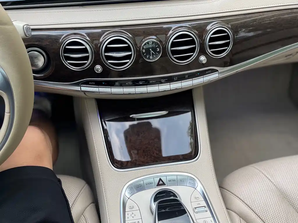 Mercedes-Benz S-Class — миниатюра 13