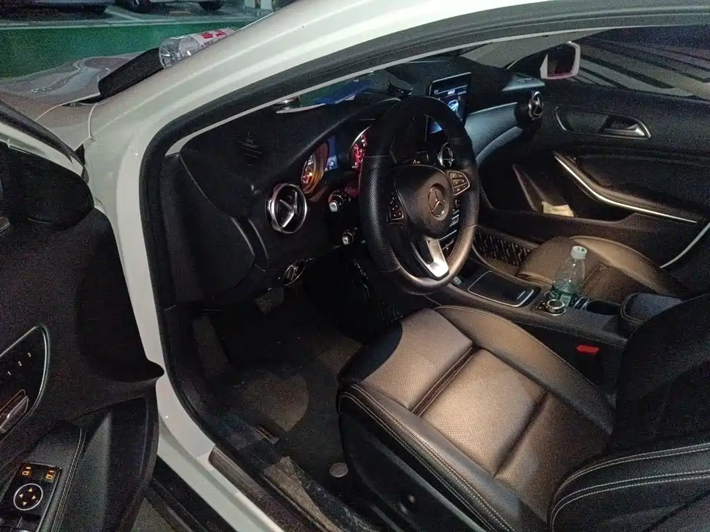 Mercedes-Benz GLA — миниатюра 17