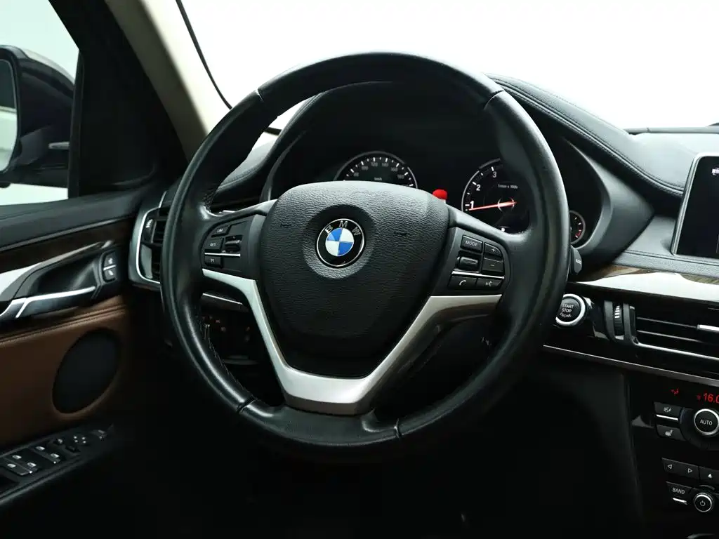 BMW X6 — миниатюра 17