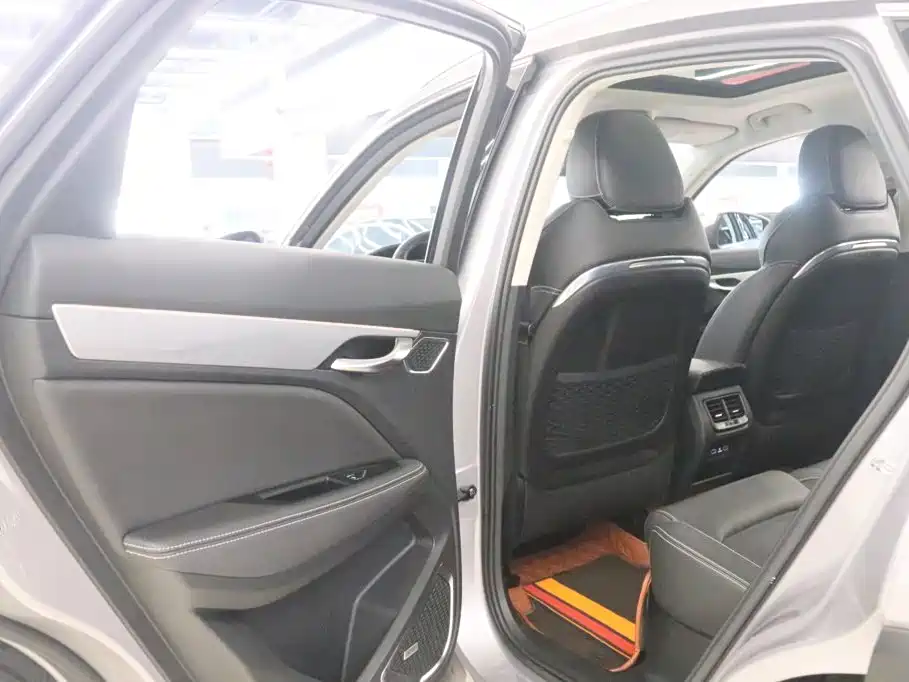 Geely Xingyue — миниатюра 15