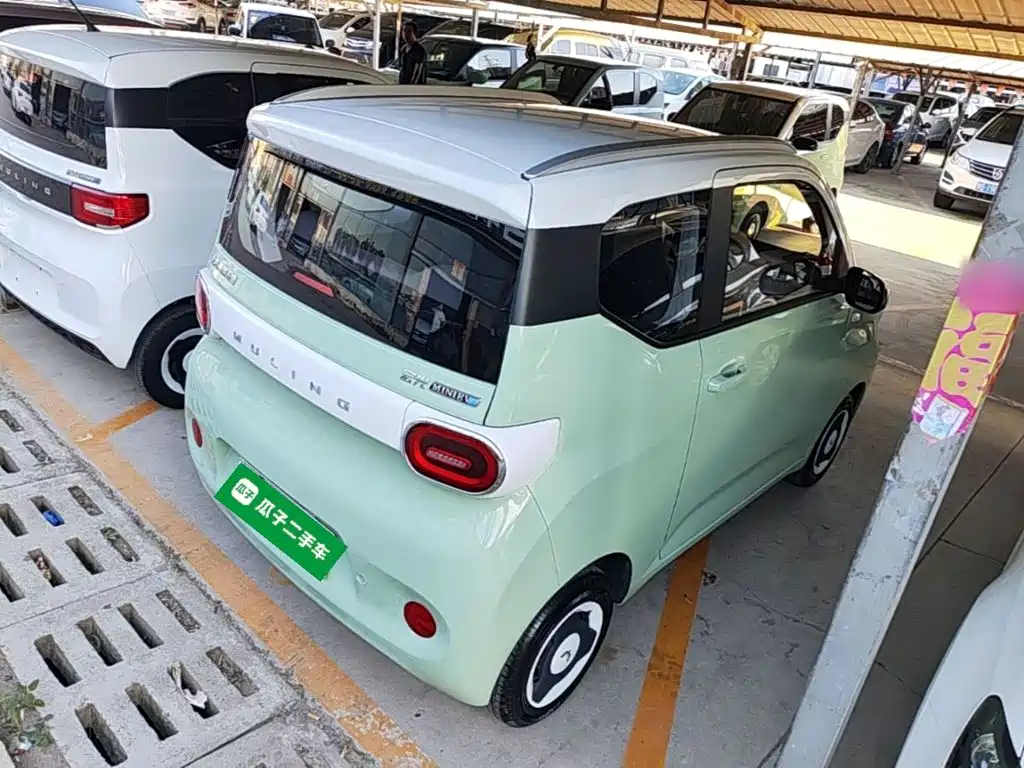 Wuling MINIEV — миниатюра 7