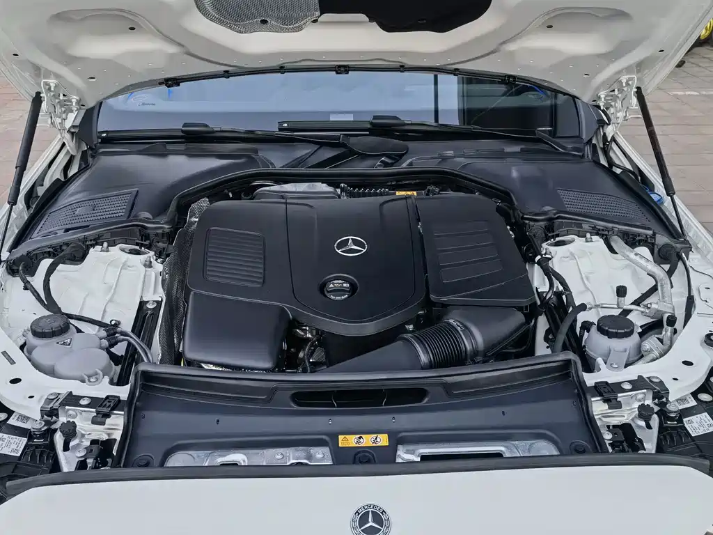Mercedes-Benz C-Class — миниатюра 18
