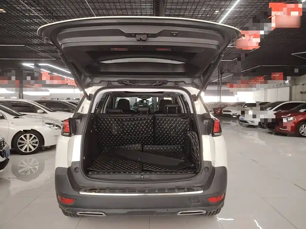 Peugeot 5008 — миниатюра 19