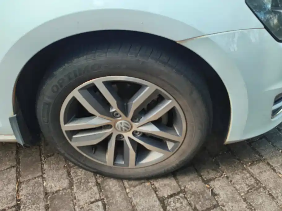 Volkswagen Golf — миниатюра 6