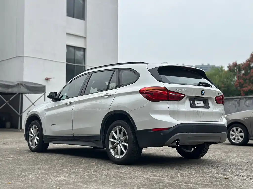 BMW X1 — миниатюра 6