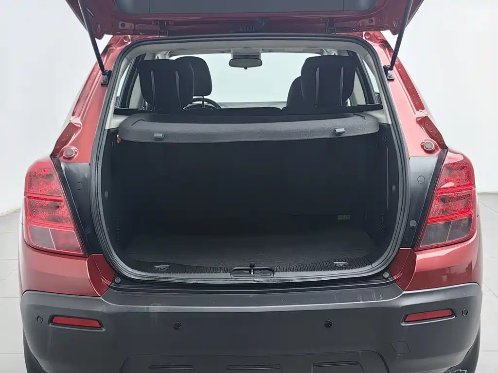 Chevrolet Trax — миниатюра 16