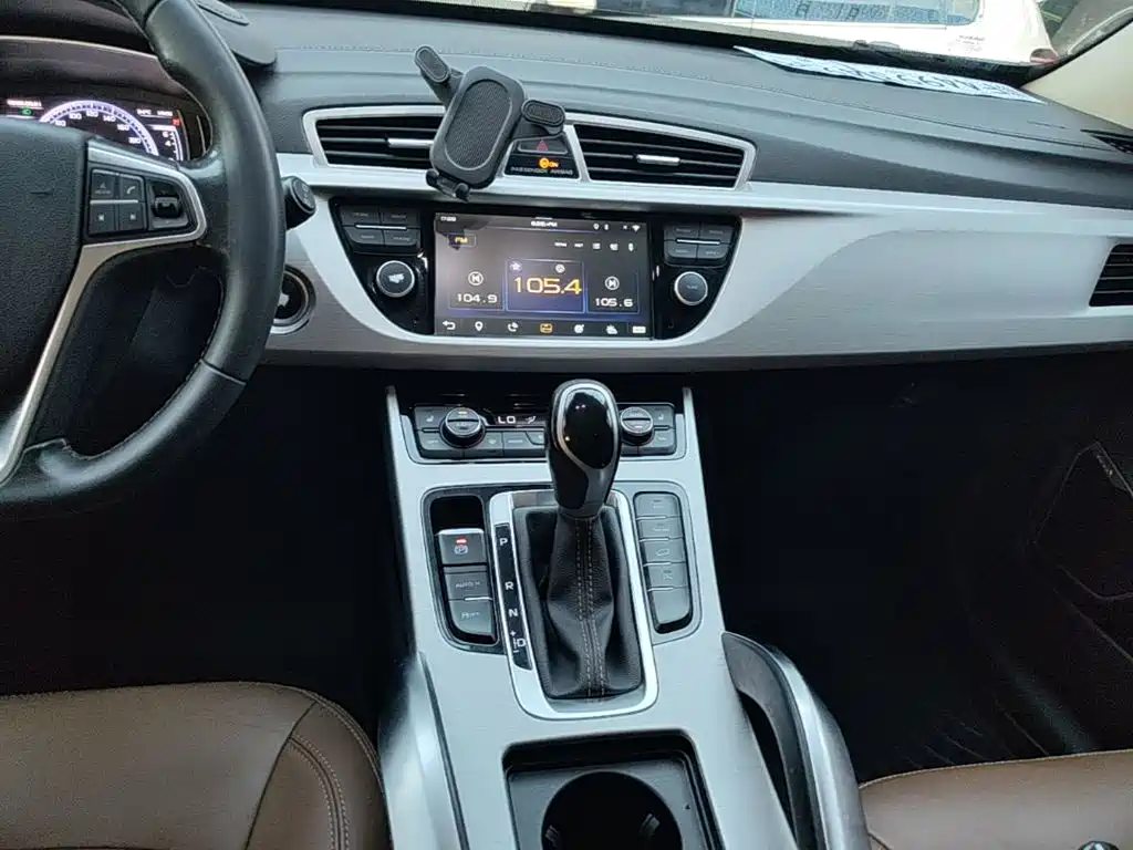 Geely Boyue — миниатюра 13