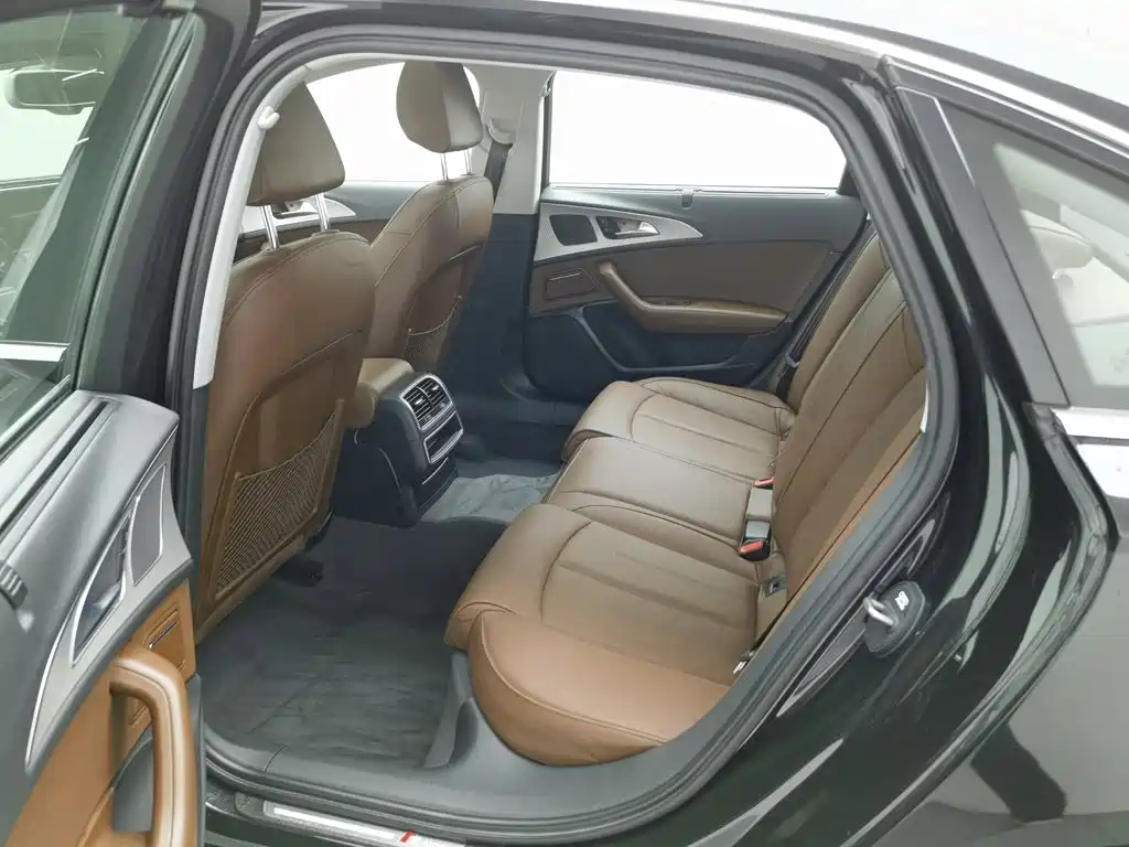 Audi A6L — миниатюра 15