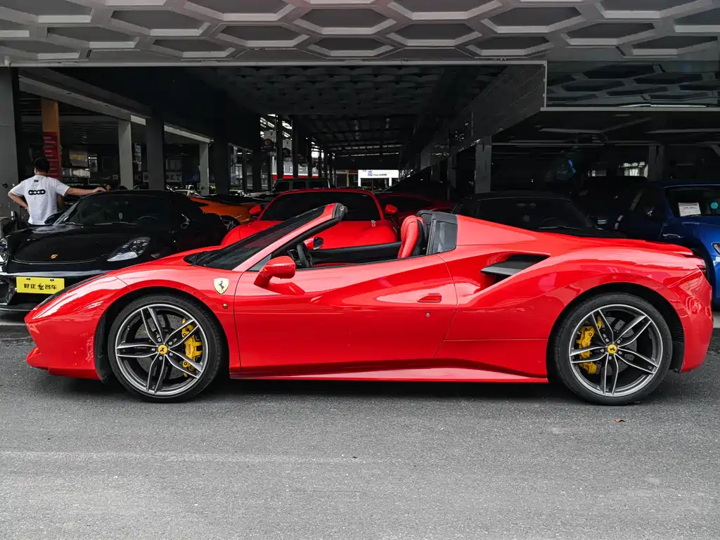 Ferrari 488 — миниатюра 2