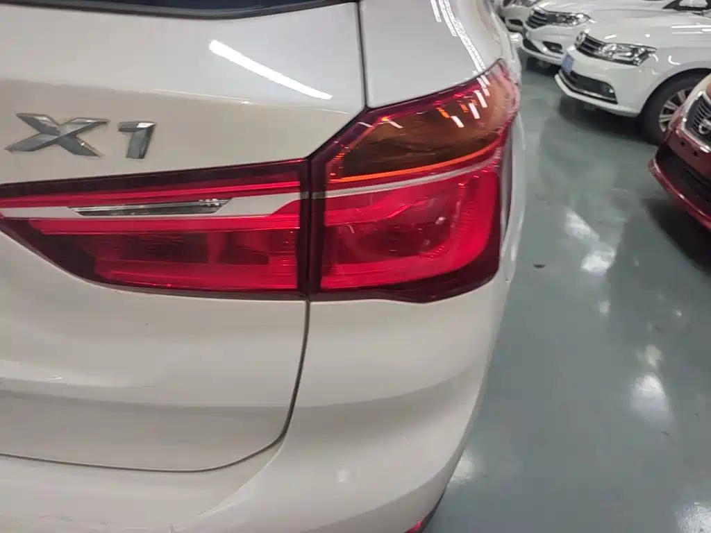 BMW X1 — миниатюра 8