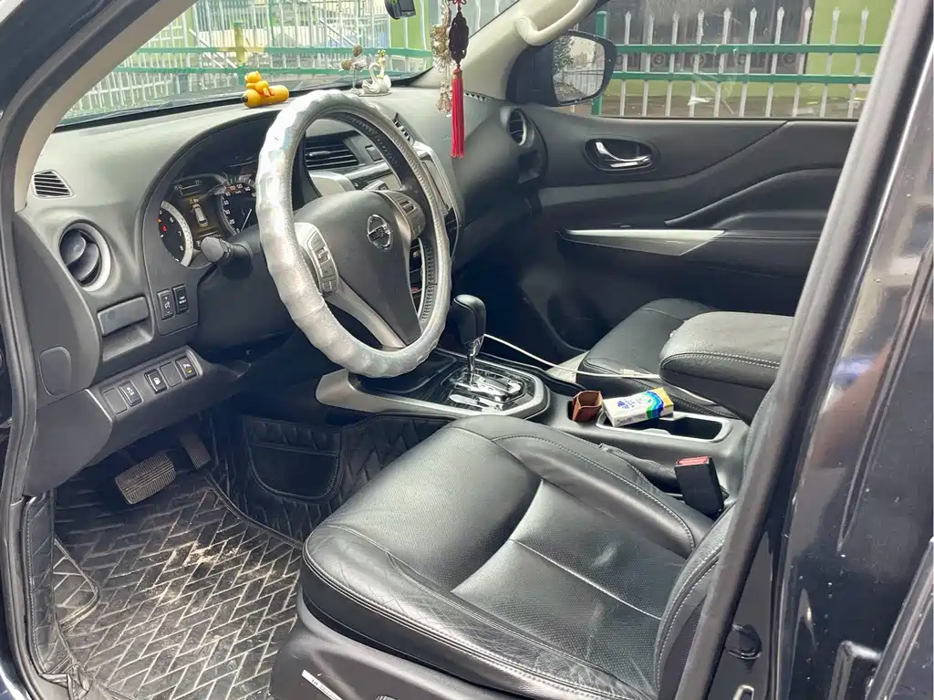 Nissan Terra — миниатюра 4