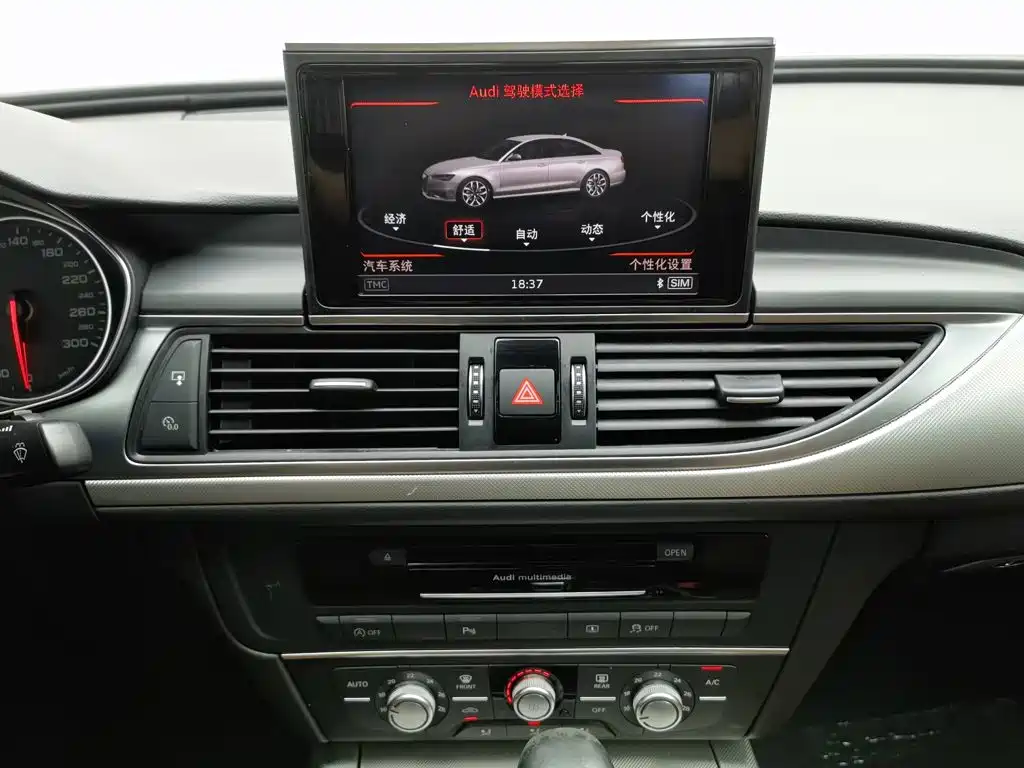 Audi A6L — миниатюра 12