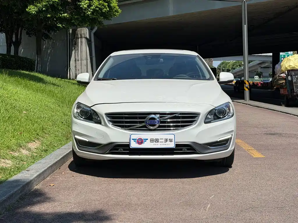 Volvo S60 — миниатюра 2