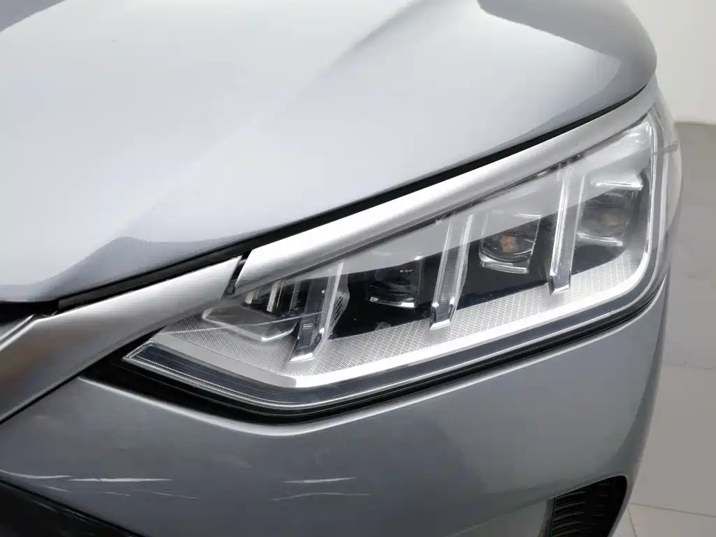 BYD PLUS New Energy — миниатюра 7