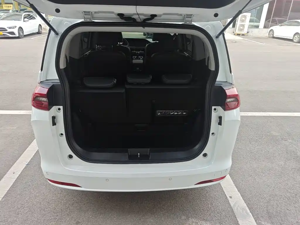 GAC Motor Trumpchi M6 — миниатюра 19