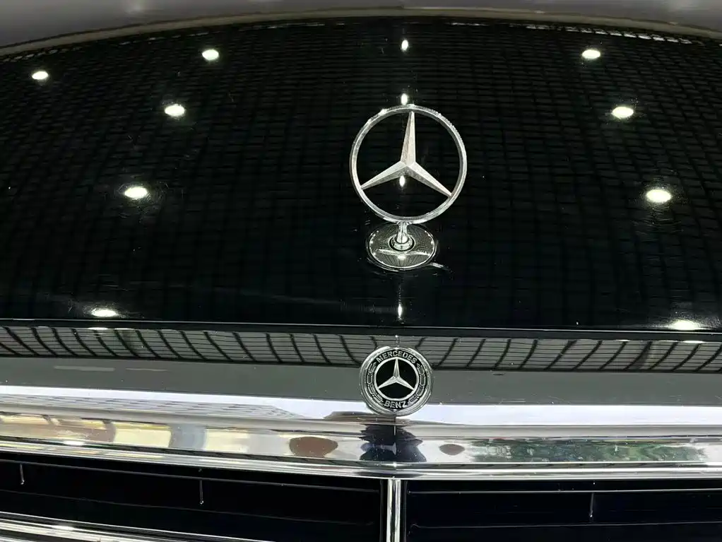 Mercedes-Benz E-Class — миниатюра 28