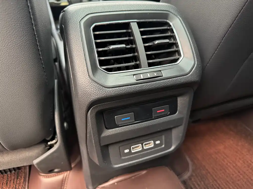 Volkswagen Tiguan L L 2019 330TSI AT Luxury VI