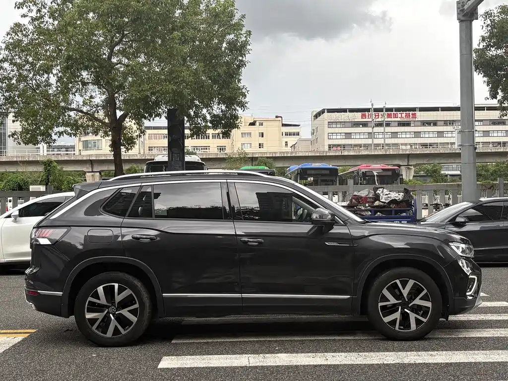 Volkswagen Tayron — миниатюра 4