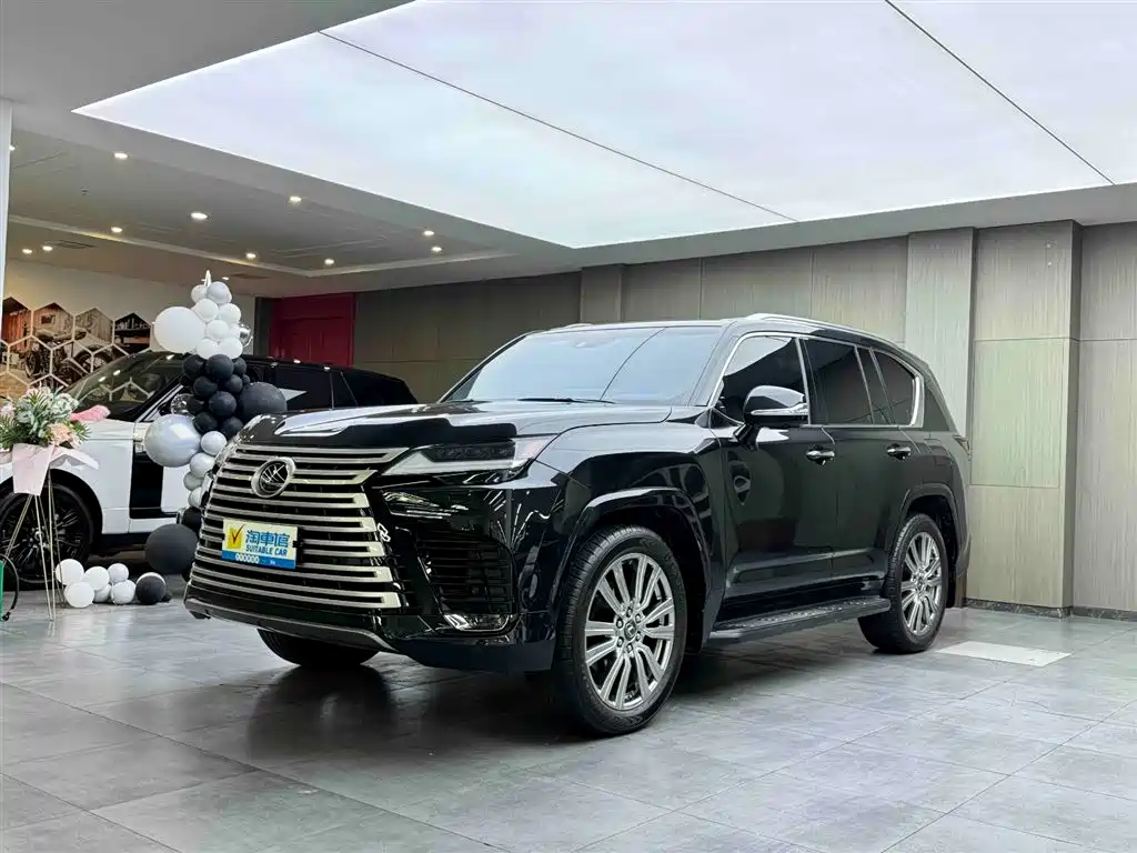 Lexus LX 2024