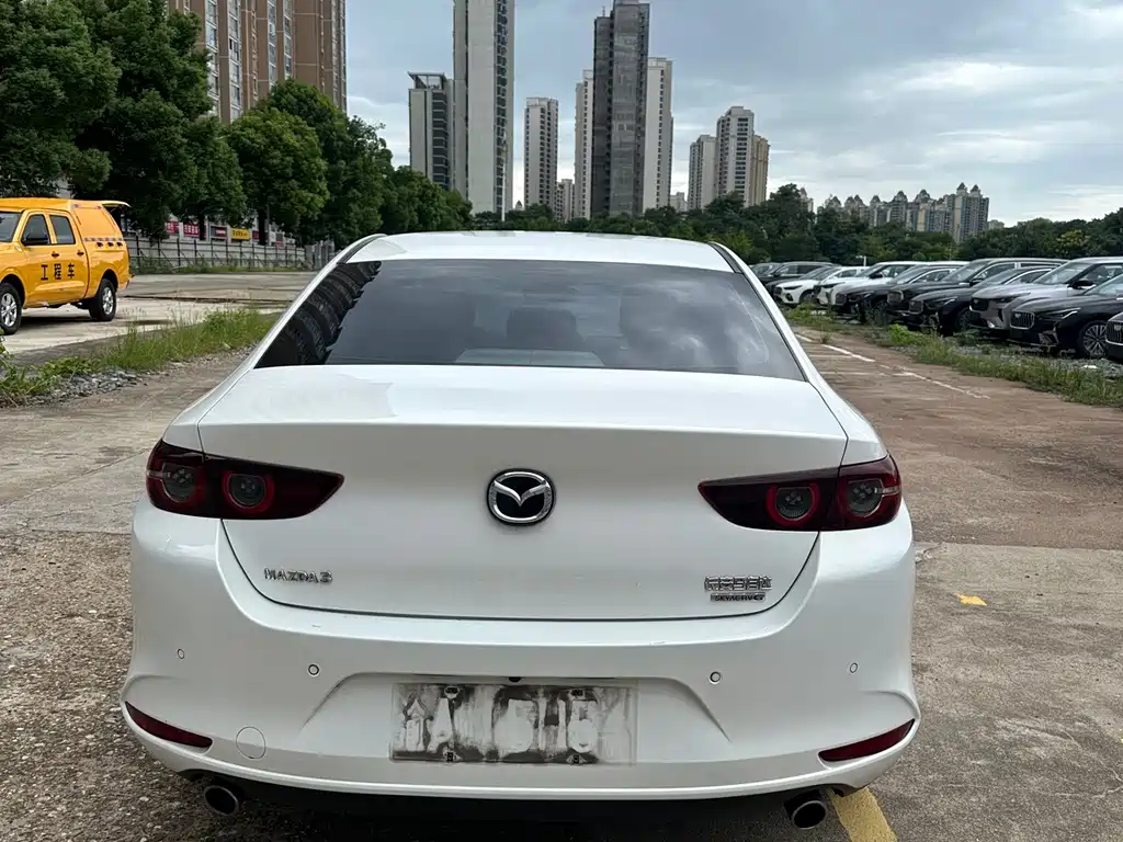 Mazda 3 Axela — миниатюра 8