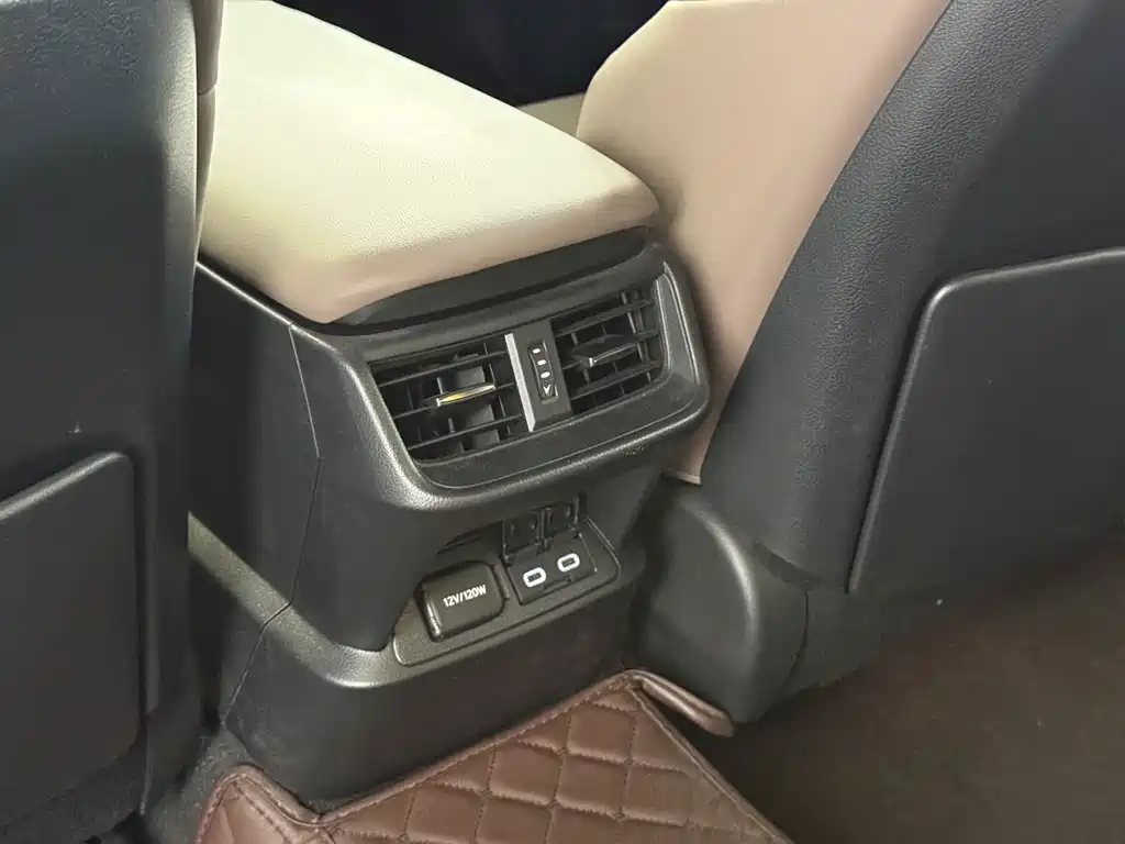 Lexus ES — миниатюра 14
