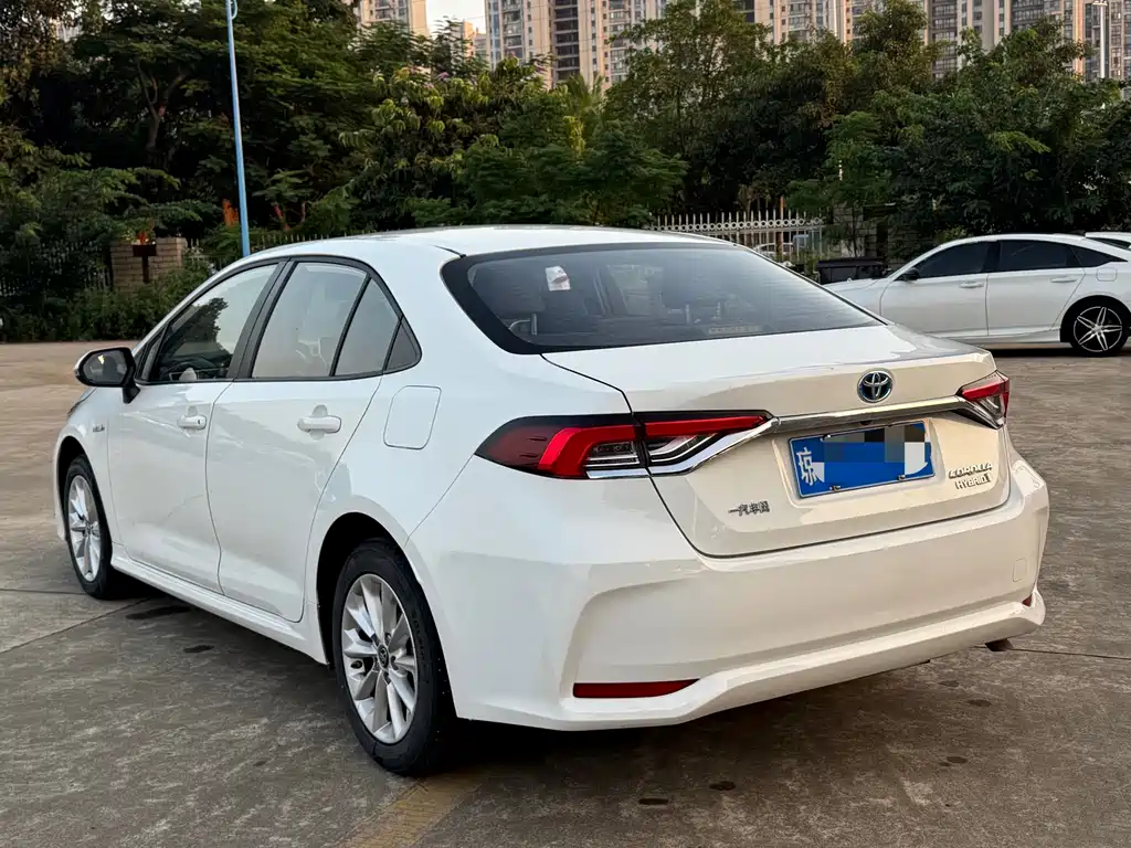 Toyota Corolla — миниатюра 7