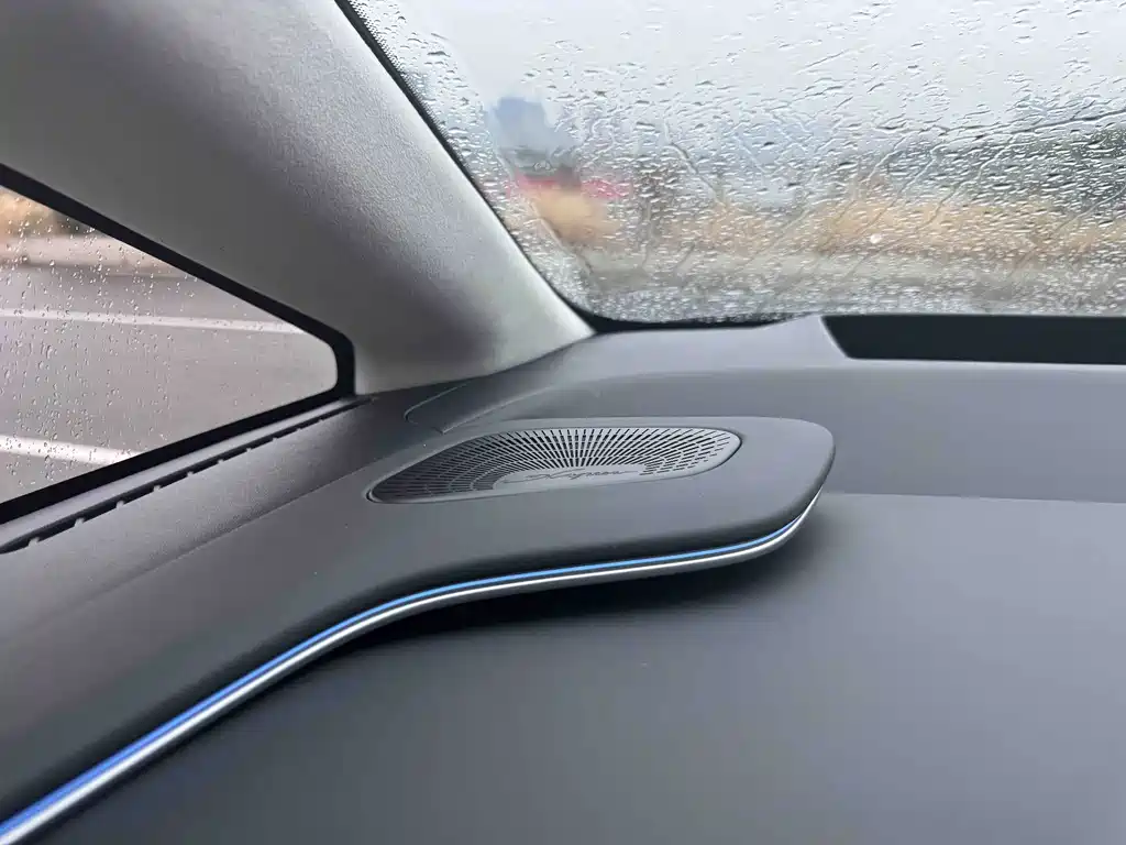XPeng X9 — миниатюра 25