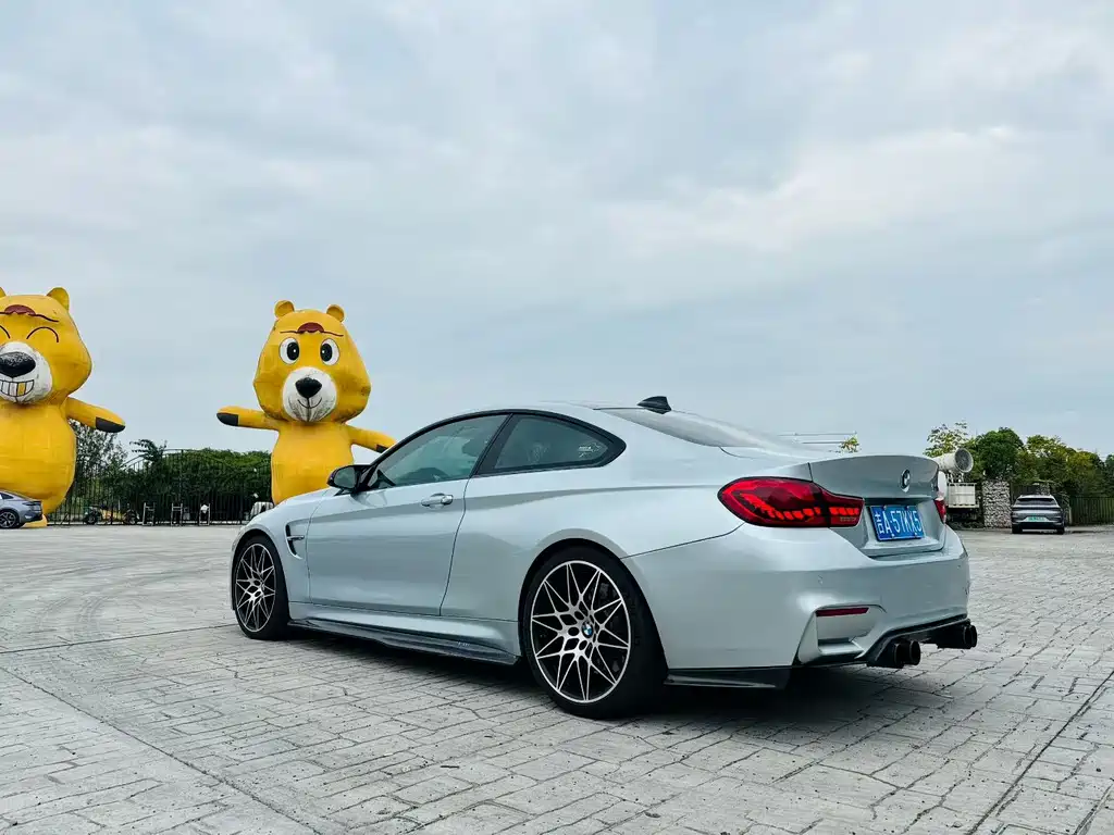 BMW M4 — миниатюра 5