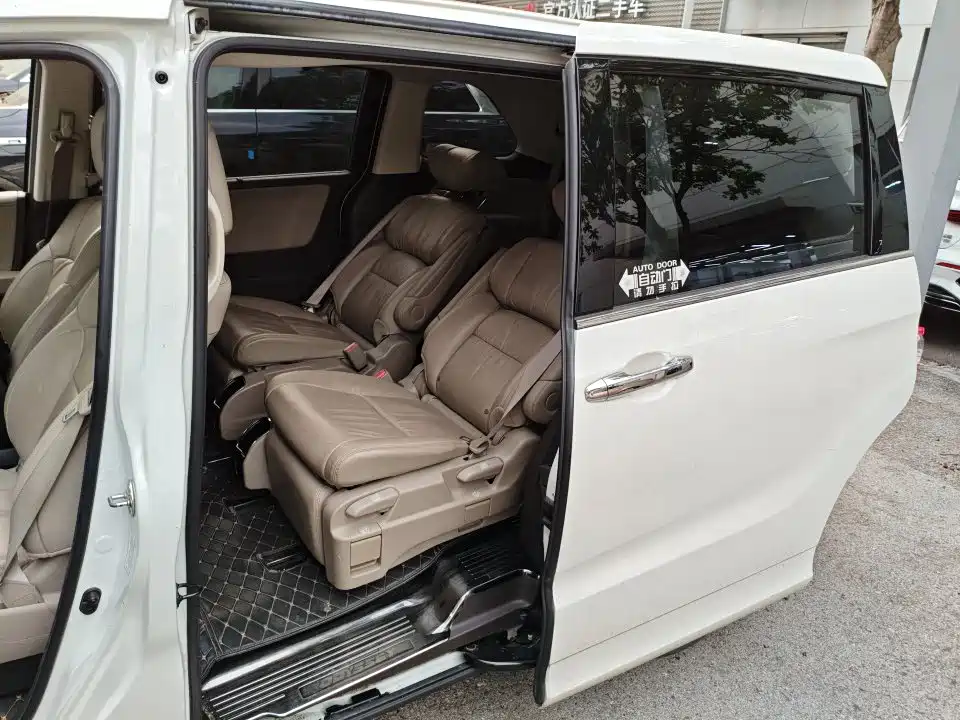 Honda Odyssey — миниатюра 5