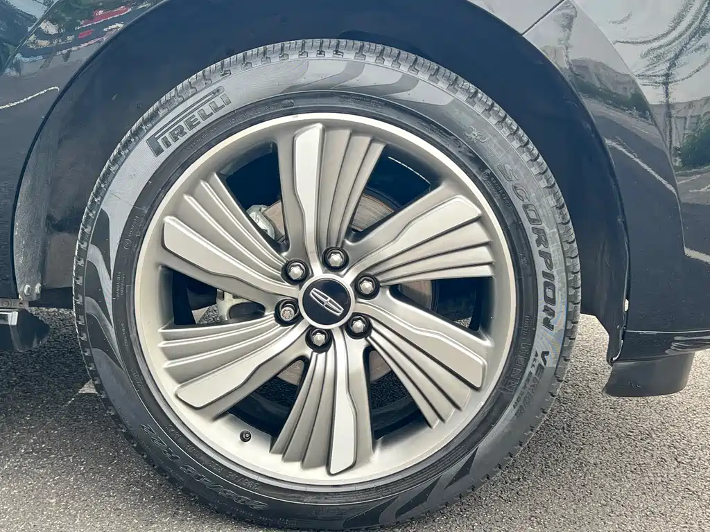 Lincoln Navigator — миниатюра 14