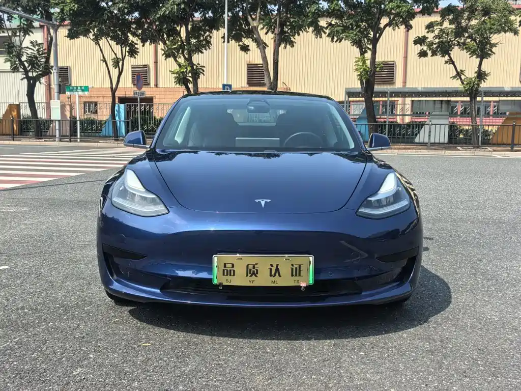 Tesla Model 3 — фотографии объявления, Фото 2