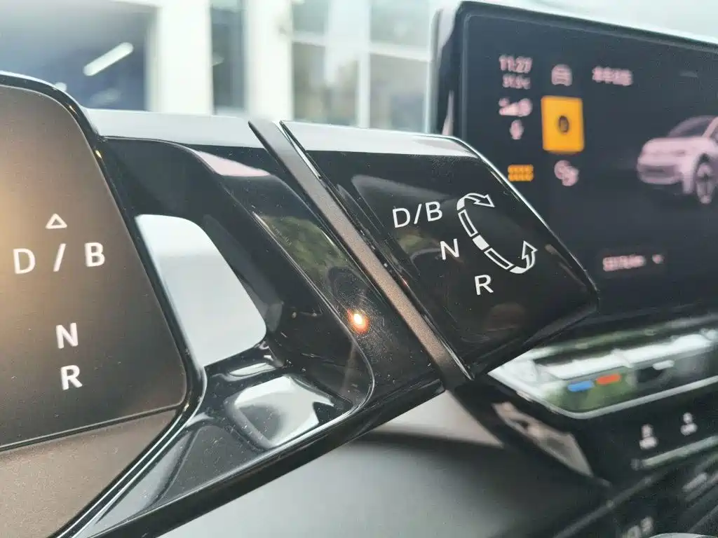 Volkswagen ID.3 — миниатюра 15